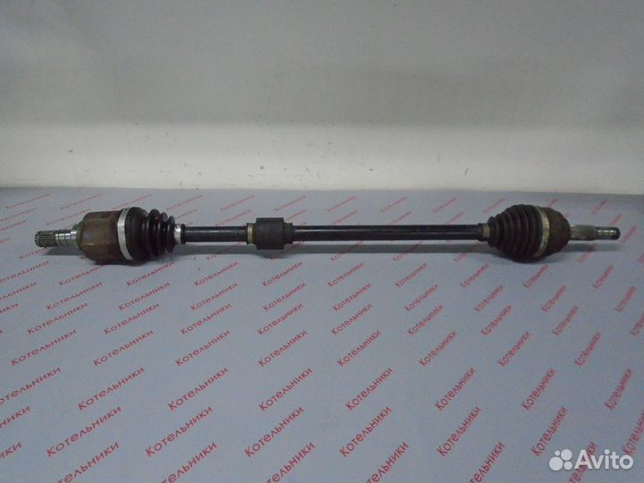 Nissan 39100-9U005 Вал приводной правый