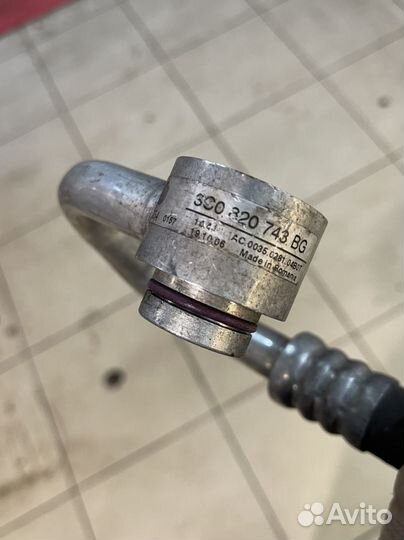 Трубка кондиционера passat b6 3.6