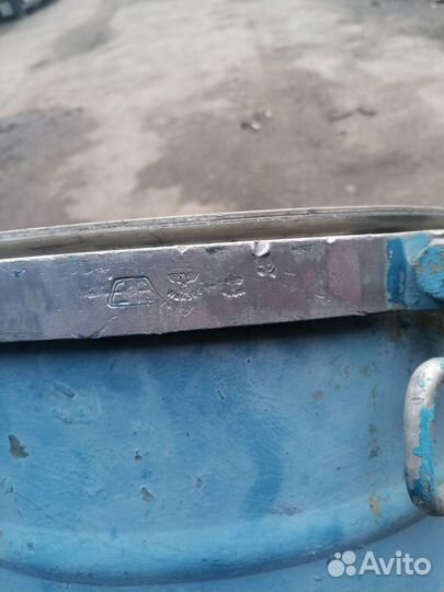 Каски. Термос ротный