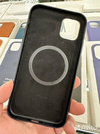 Чехол на iPhone 11 MagSafe кожа