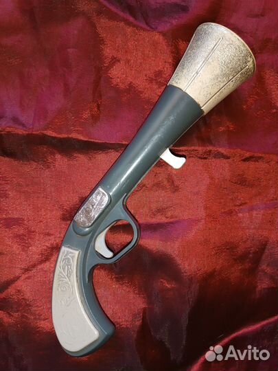 Пистолет игрушка