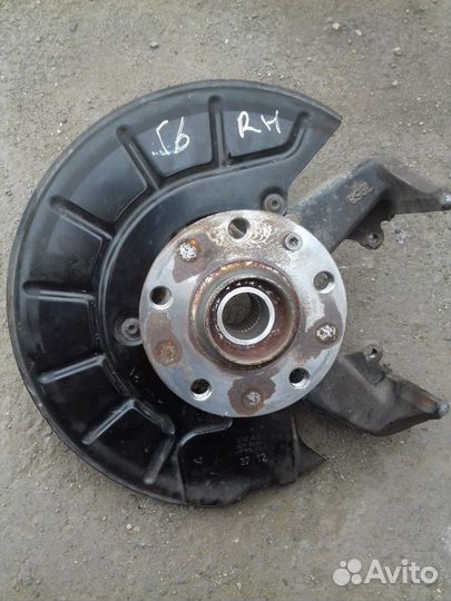 Поворотный кулак гольф6 передний правый