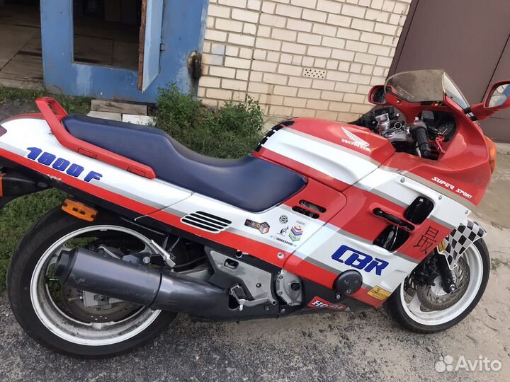 Honda cbr 1000F
