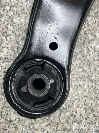 Передние нижние рычаги Lexus RX lll