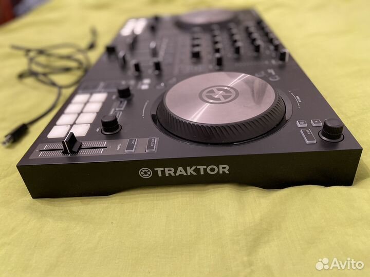 Dj контроллер traktor kontrol s3
