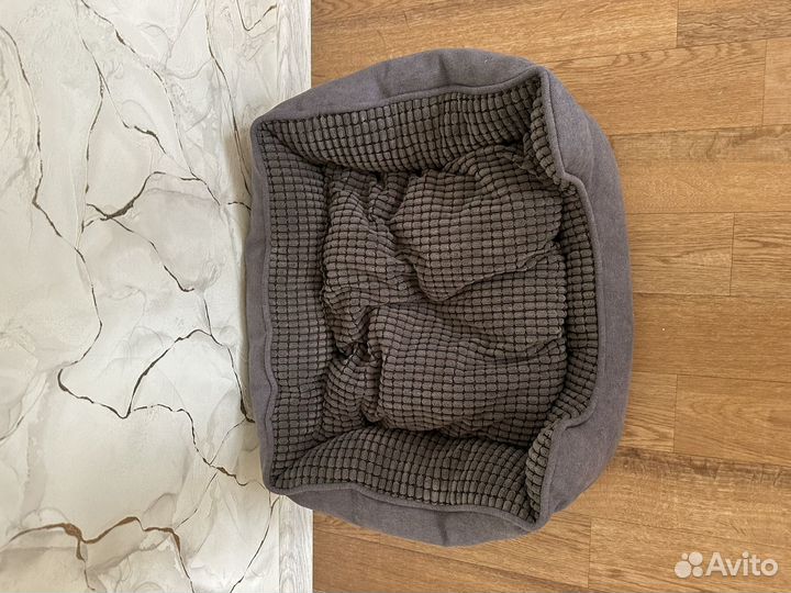 Лежанка для собак