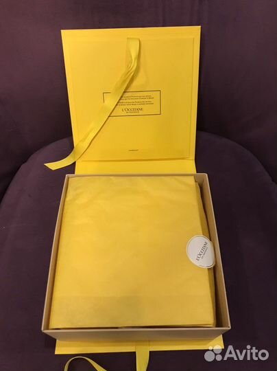 Коробка loccitane