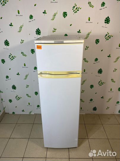 Холодильник бу узкий