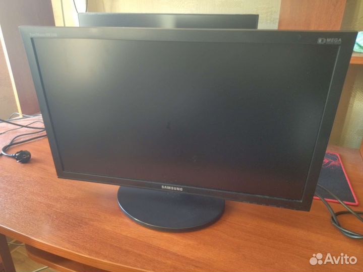 Монитор Samsung