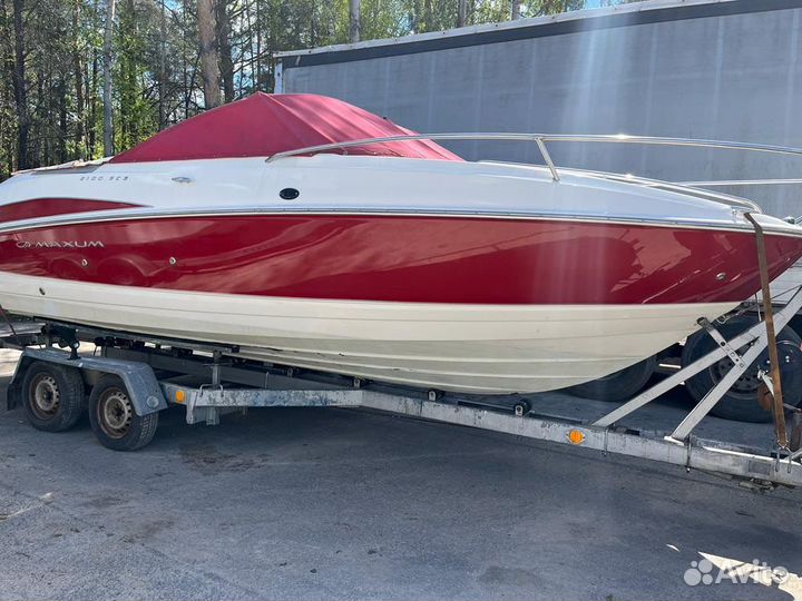 Американский катер Maxum 2100SC3