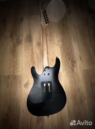 Гитара Ibanez S520