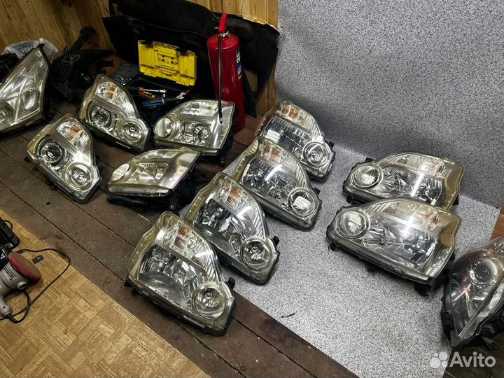 Фара Ниссан Х Трейл ксенон галоген