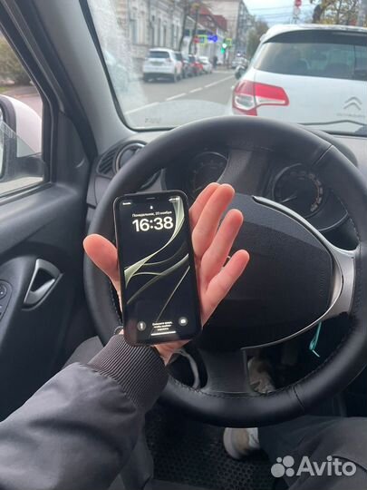 iPhone Xr, 128 ГБ