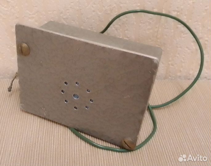 Динамик металлический