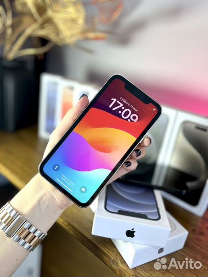 iPhone XR в корпусе 15 pro 128 гб новый