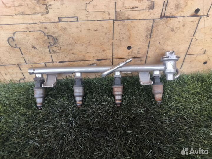 Топливная рампа Audi A4 B5