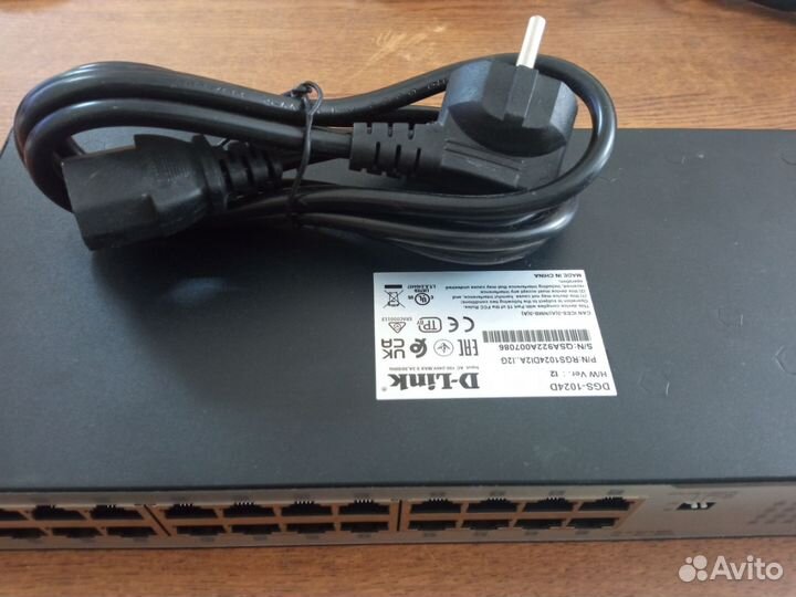 Коммутатор D-Link DGS-1024d