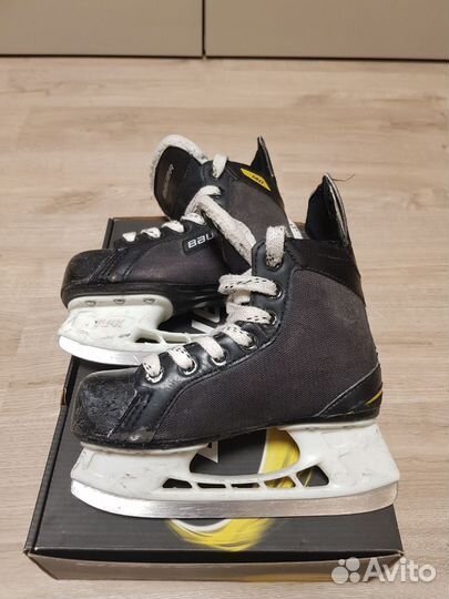 Хоккейные коньки bauer