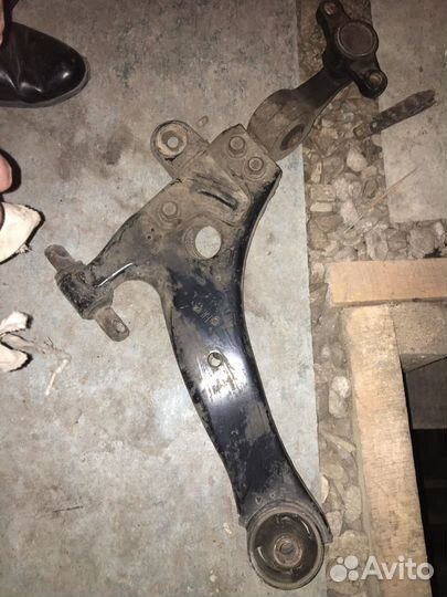 Передний правый Рычак на сонату