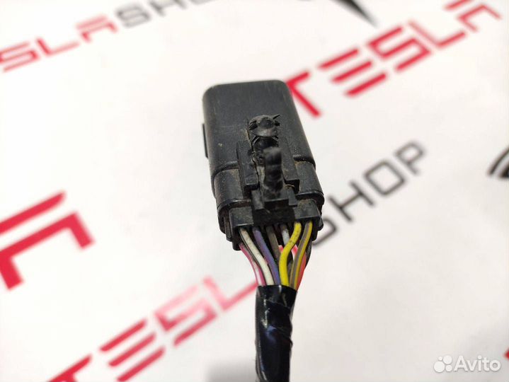 Разъем (фишка) проводки Tesla Model S 2015