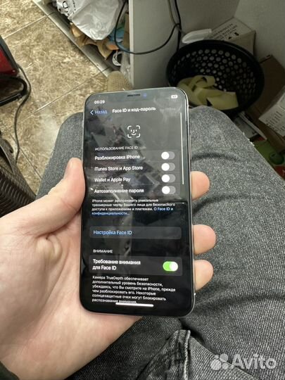 iPhone X, 64 ГБ