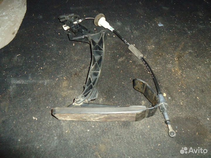 Педаль газа Mercedes Benz W210