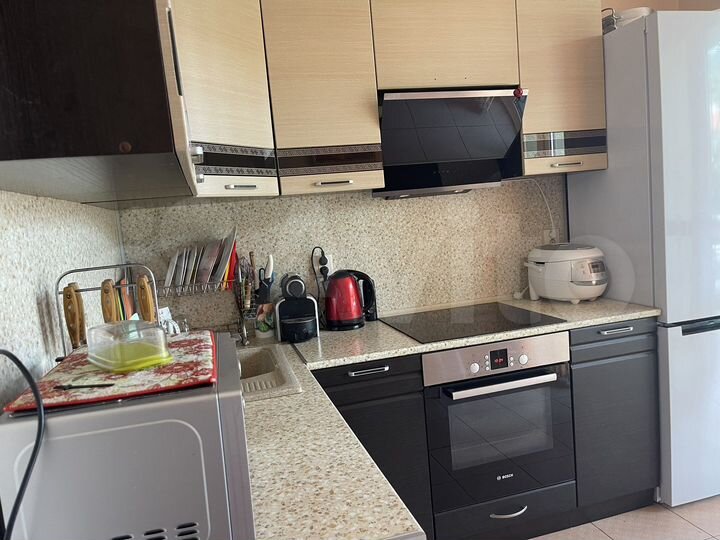 2-к. квартира, 55 м², 1/3 эт.