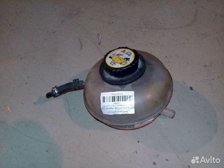 Бачок расширительный Land Rover Freelander L314