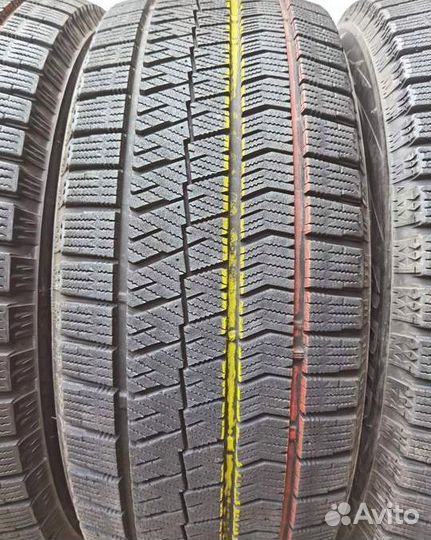 Bridgestone Blizzak VRX2 205/55 R16 97H