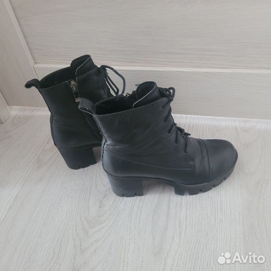 Ботинки р 35.кожа