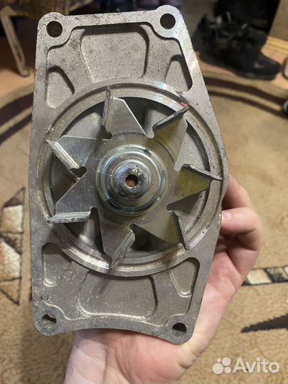 Помпа hyundai hd78
