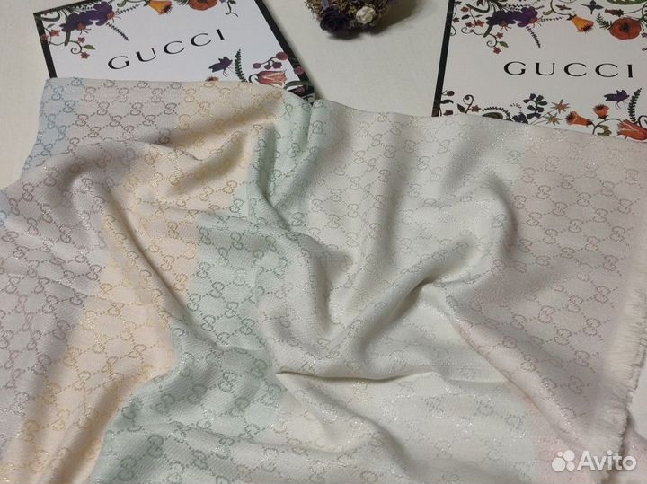 Платок светлый Гуччи