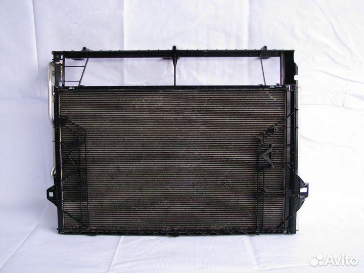 VW Touareg радиатор кондиционера 2010+