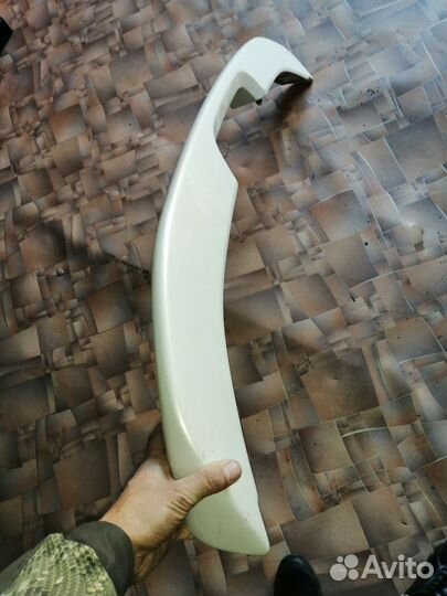 Спойлер на toyota gaia