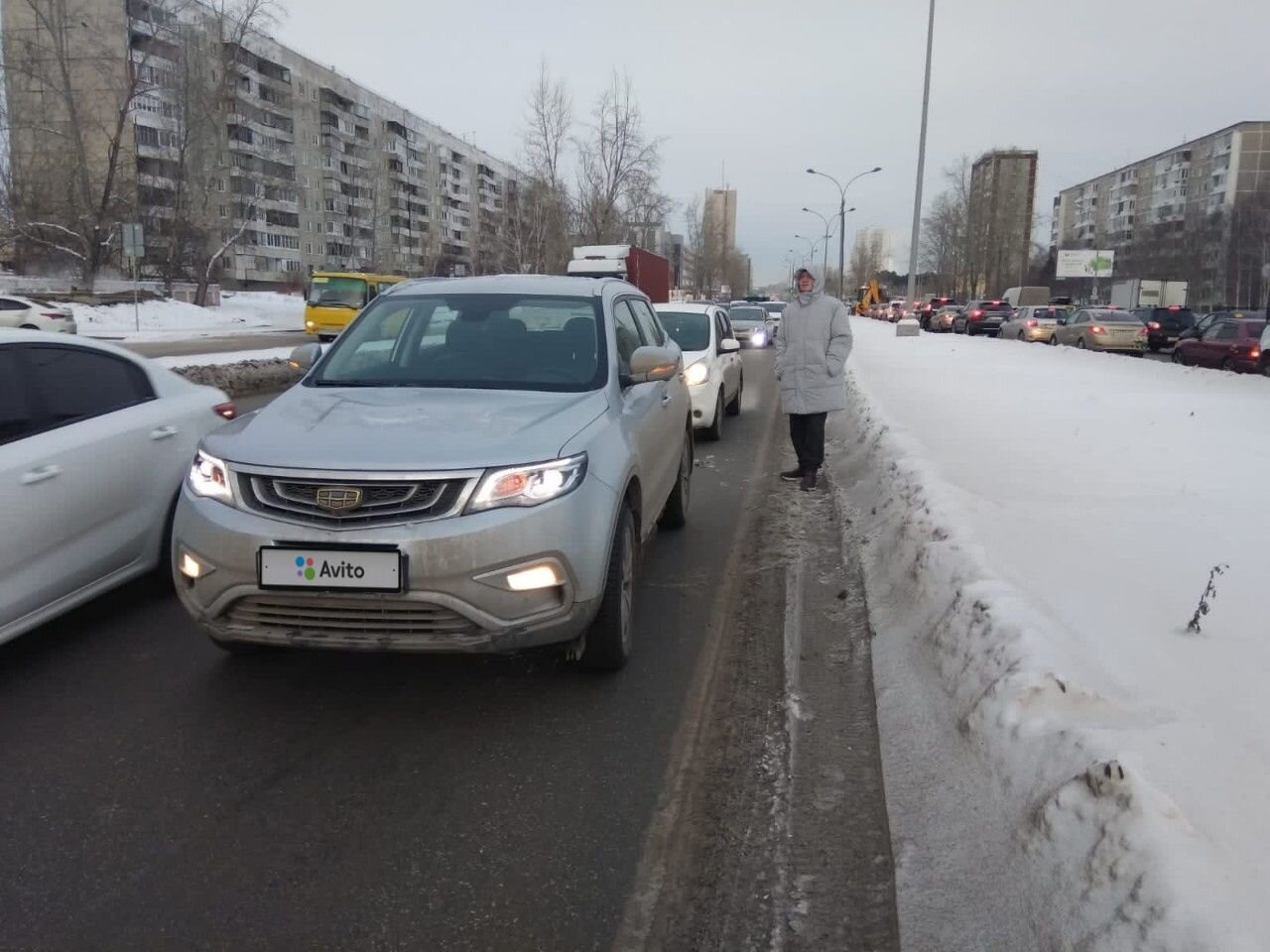 Geely Atlas: фото владельца