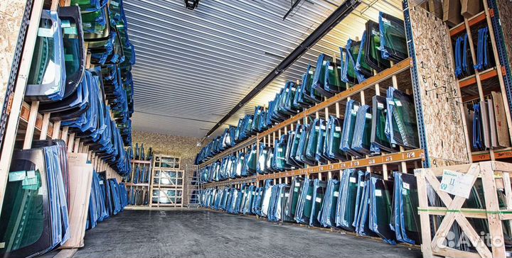 Лобовое стекло Шевроле Нива в наличие