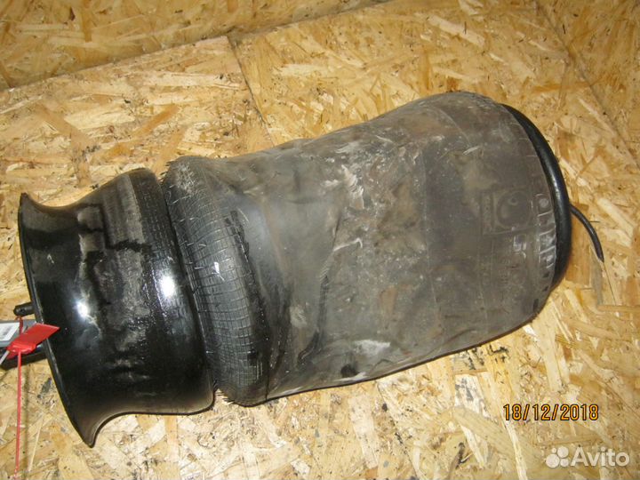 Пневмоподушка в сборе со стаканом Scania 1386199