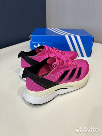 Женские беговые кроссовки adidas