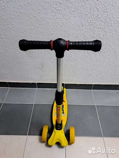 Самокат детский трехколесный бу