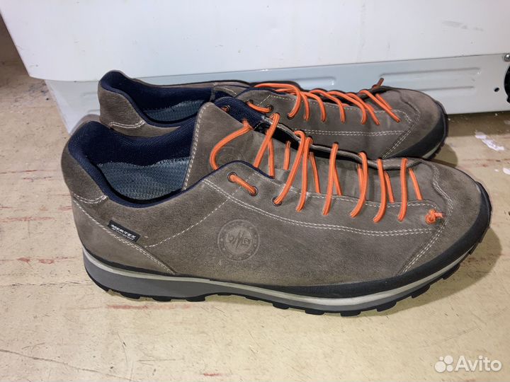 Полуботинки для треккинга Lomer