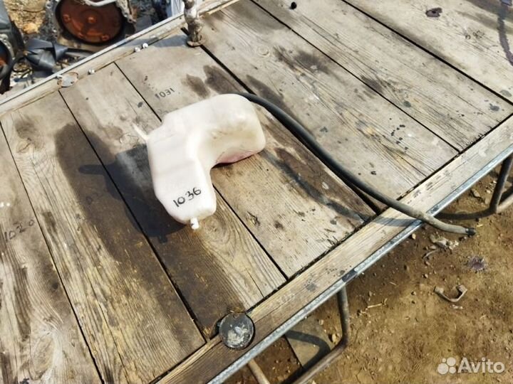 Расширительный бачок Toyota Caldina ST246 3sgte