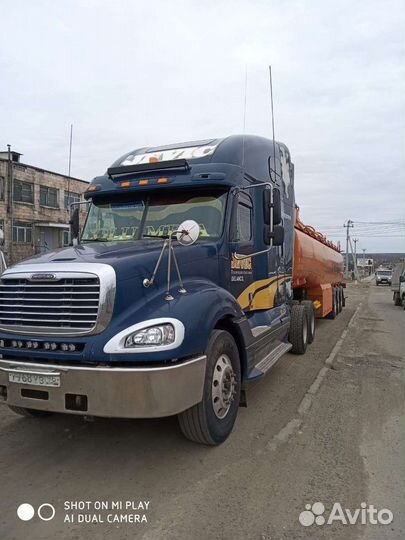 Freightliner Columbia, 2005