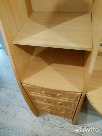 Компьютерный стол