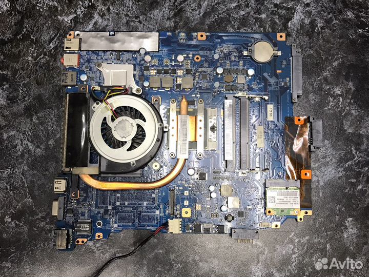 Ноутбуки на запчасти