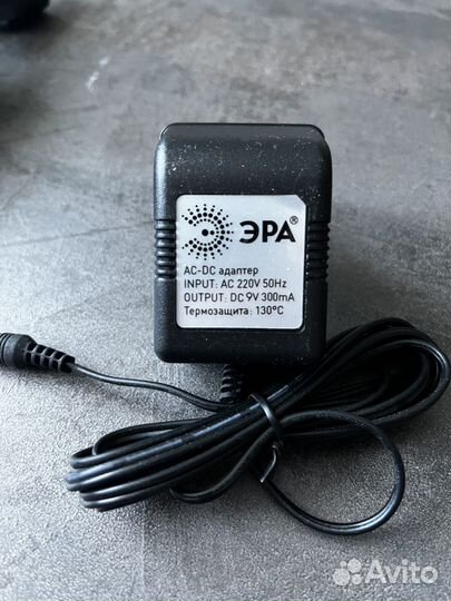 Эра AC-DC адаптер 220V/9V 300mA