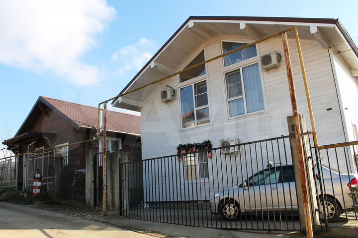 Коттедж 280 м² на участке 8,3 сот.