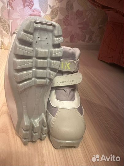 Лыжные ботинки