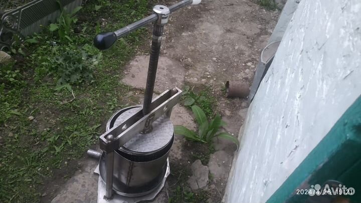 Соковыжималка для винограда (ручной пресс)