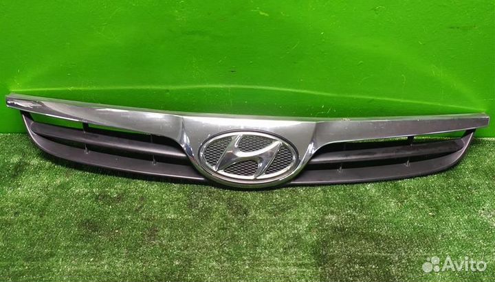 Решетка радиатора Hyundai I20 2009