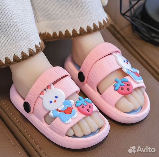 Сандалии для девочки